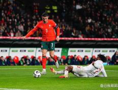 MK体育-C罗连续五场比赛得分超过败北，勇士挑战极限！的简单介绍