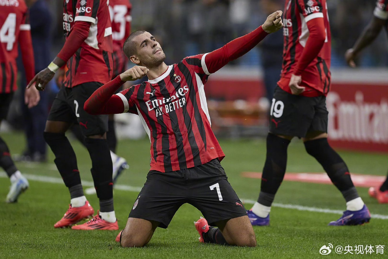 MK体育-包含转会期体能课后,亚特兰大刷新队史纪录备战荷甲,赛场秩序良好,临场指挥获称赞的词条