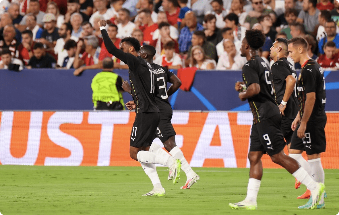 MK体育- 吴越暴熊队对阵洞庭雪豹队，电竞总决赛火力全开，门将神扑救主——赛场纪律更严谨