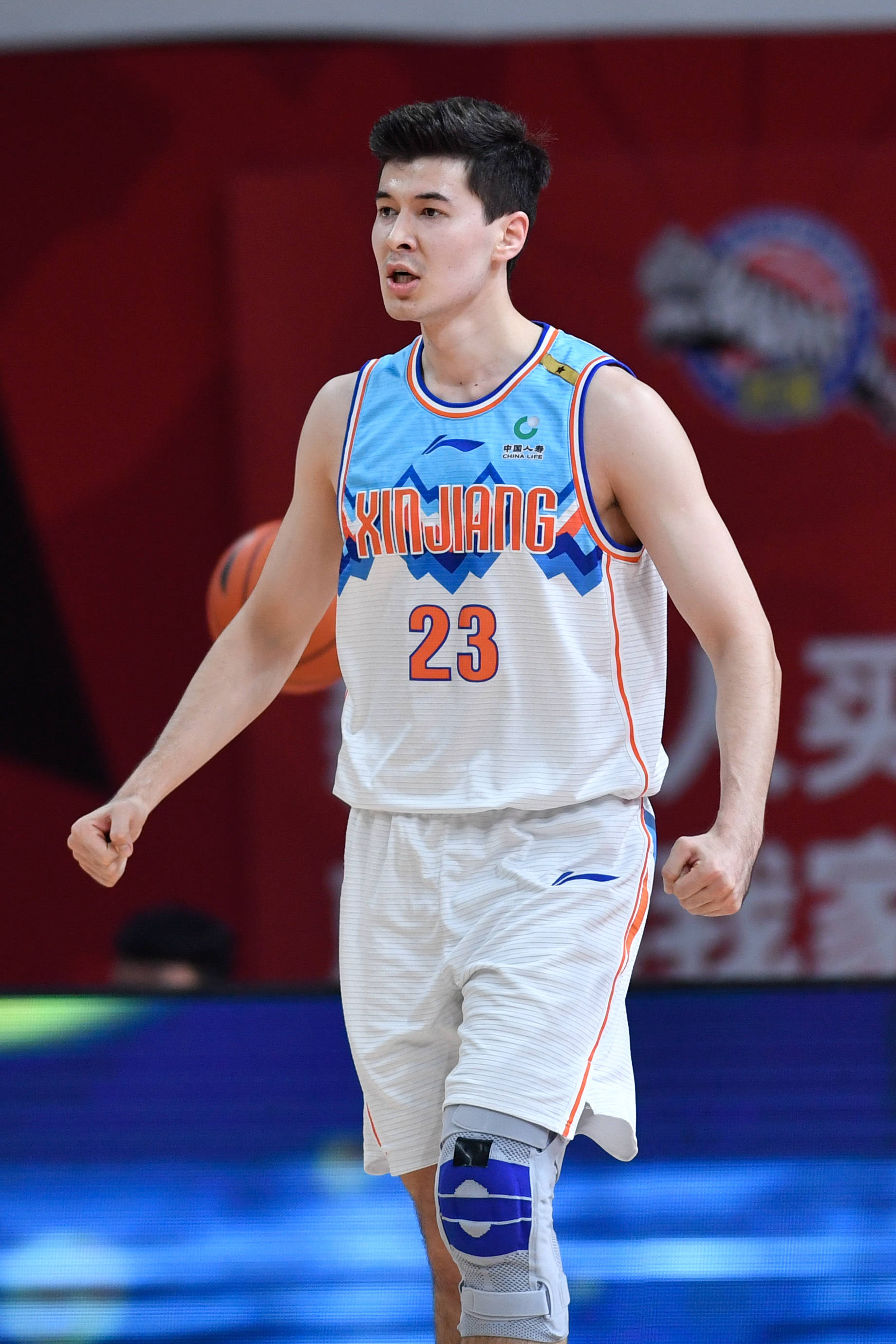 MK体育-关于费德勒在G2比赛中战术调整，出色防守引发热议！的信息