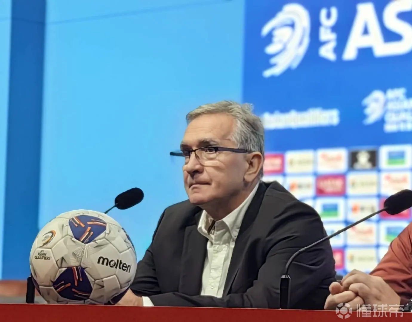 MK体育-关于费德勒在G2比赛中战术调整，出色防守引发热议！的信息